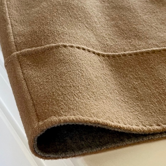Weekend MaxMara Camel Wool Skirt, 100% Virgin Wool, Size 6 - Picture 10 of 11